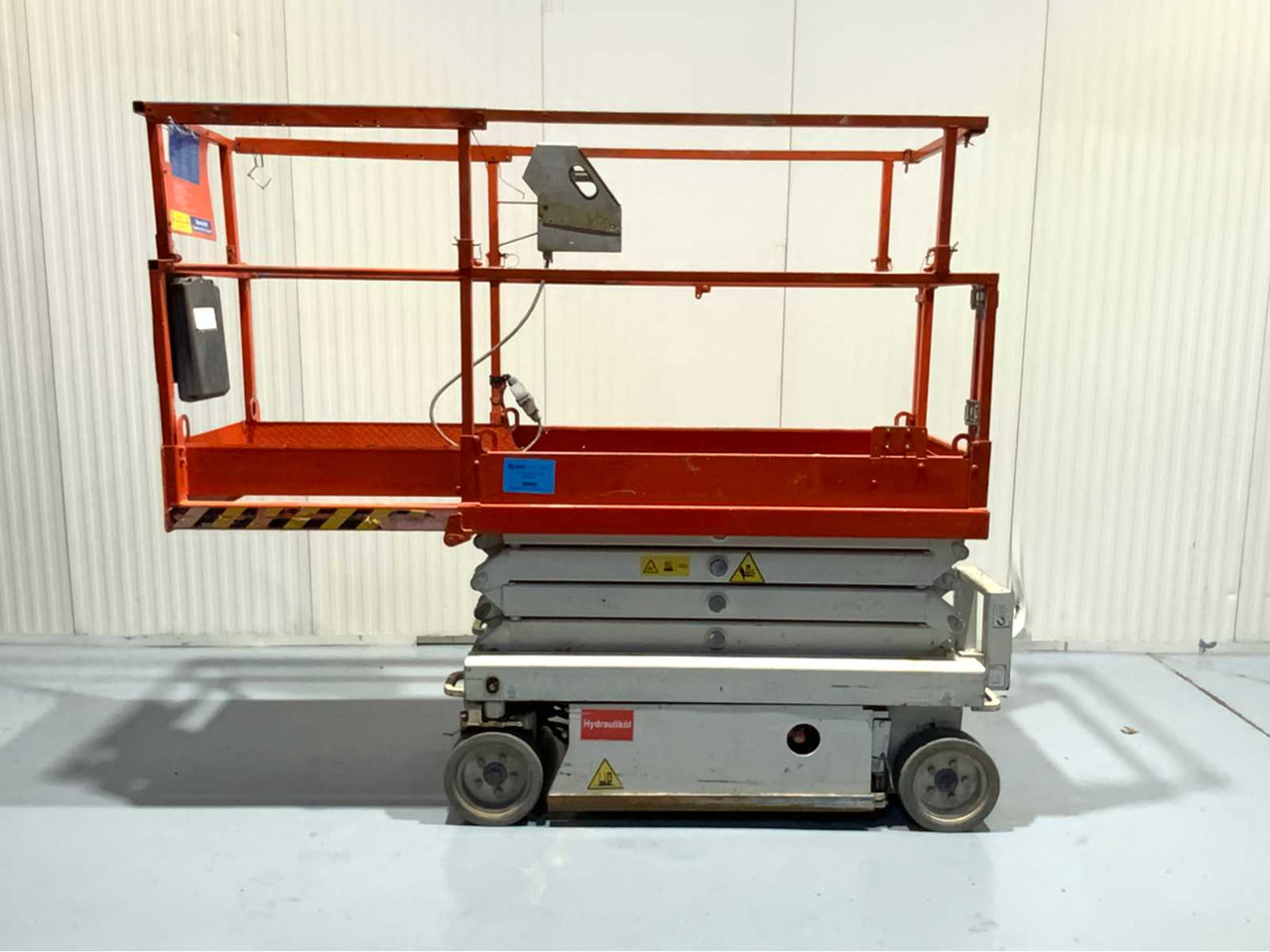 SKYJACK - SJIII3219 BJ. 2015 - AERIAL PLATFORM - WORKING HEIGHT 7.8M, 266 HOURS - Nacelle: photos 5 SKYJACK - SJIII3219 BJ. 2015 - AERIAL PLATFORM - WORKING HEIGHT 7.8M, 266 HOURS - Nacelle: photos 5