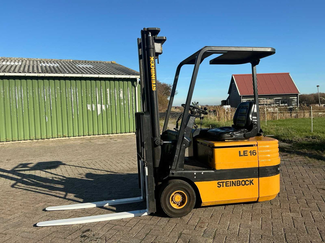 STEINBOCK LE16 FORKLIFT - Chariot élévateur: photos 1 STEINBOCK LE16 FORKLIFT - Chariot élévateur: photos 1