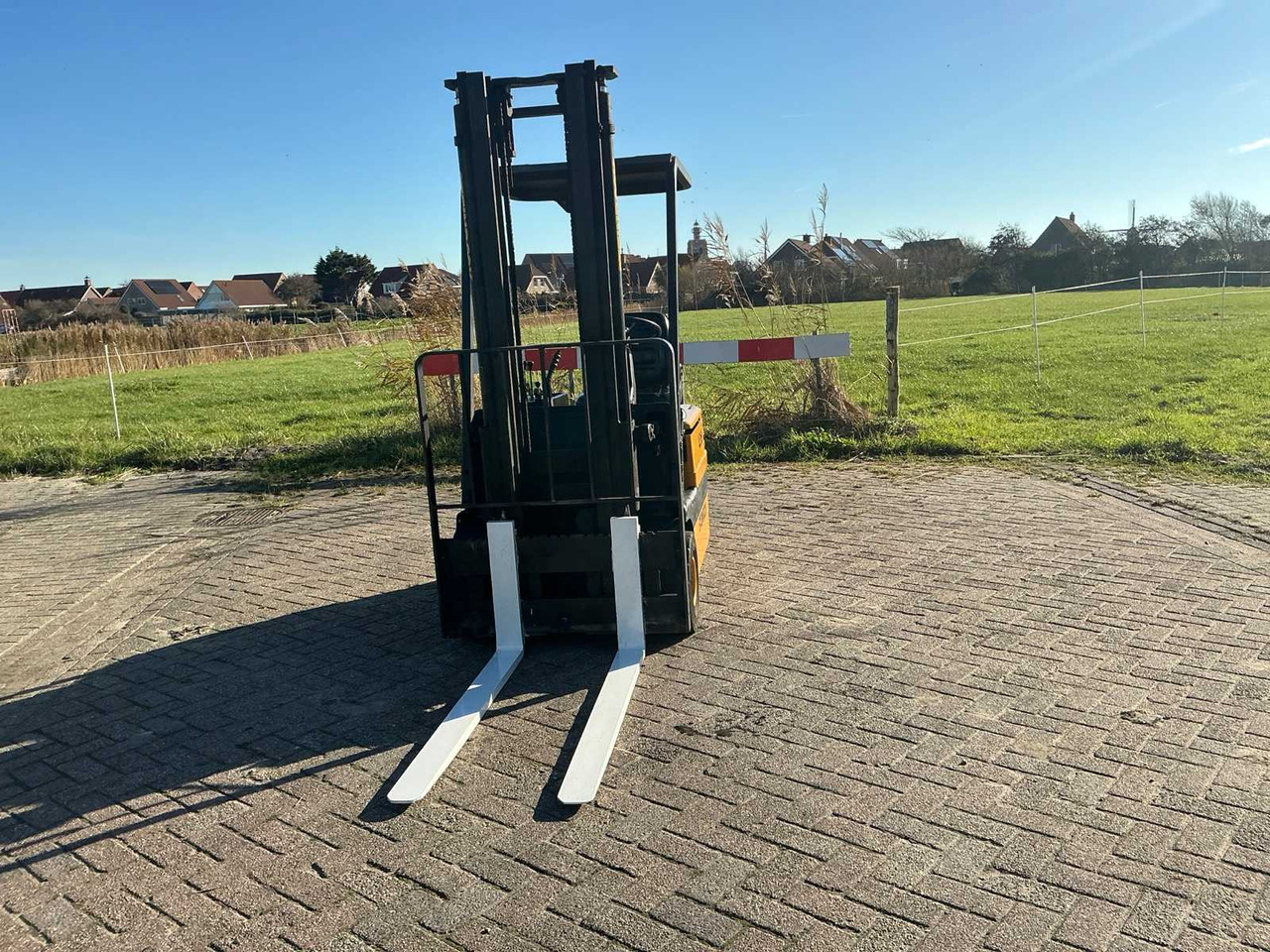 STEINBOCK LE16 FORKLIFT - Chariot élévateur: photos 2 STEINBOCK LE16 FORKLIFT - Chariot élévateur: photos 2