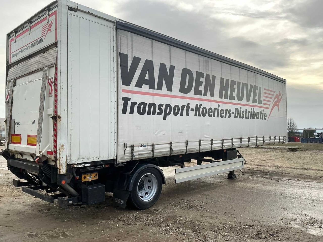 2012 RENDERS ROC 1210 CITY TAUTLINER SEMI-TRAILER - Semi-remorque: photos 4 2012 RENDERS ROC 1210 CITY TAUTLINER SEMI-TRAILER - Semi-remorque: photos 4