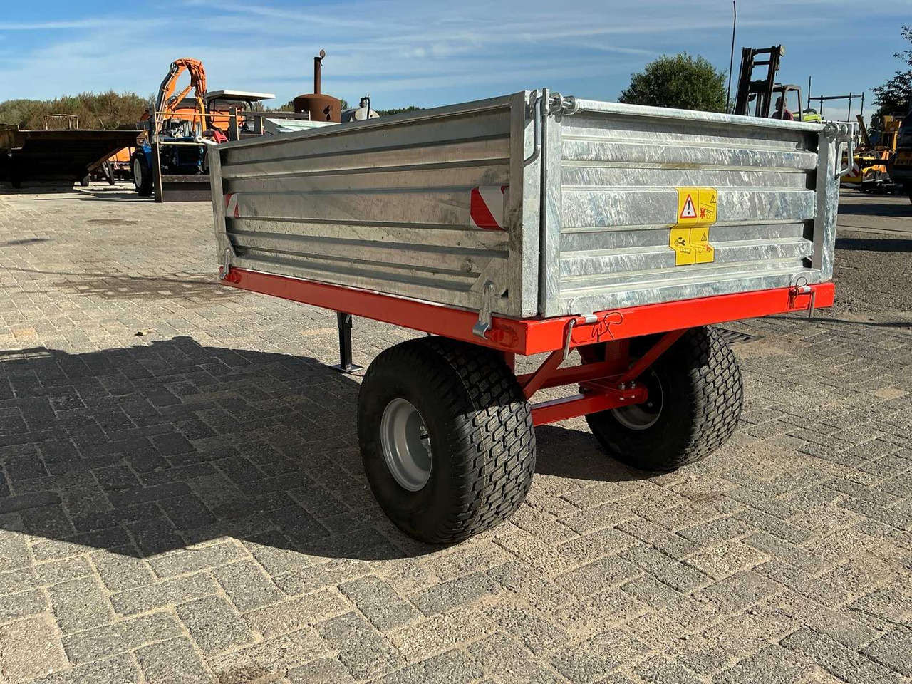 Single axle Dumper trailer - Benne agricole: photos 2 Single axle Dumper trailer - Benne agricole: photos 2