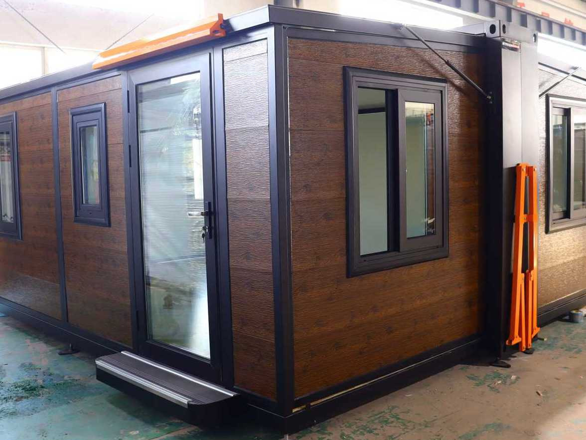 Stahlworks 15ft*20ft - Conteneur comme habitat: photos 1 Stahlworks 15ft*20ft - Conteneur comme habitat: photos 1