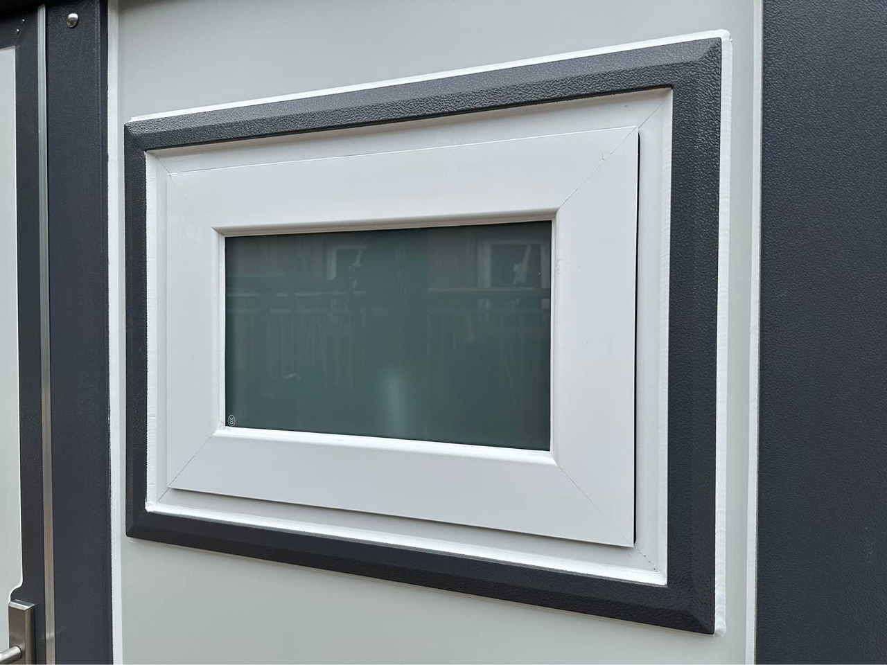 Stahlworks Deluxe - Conteneur comme habitat: photos 5 Stahlworks Deluxe - Conteneur comme habitat: photos 5