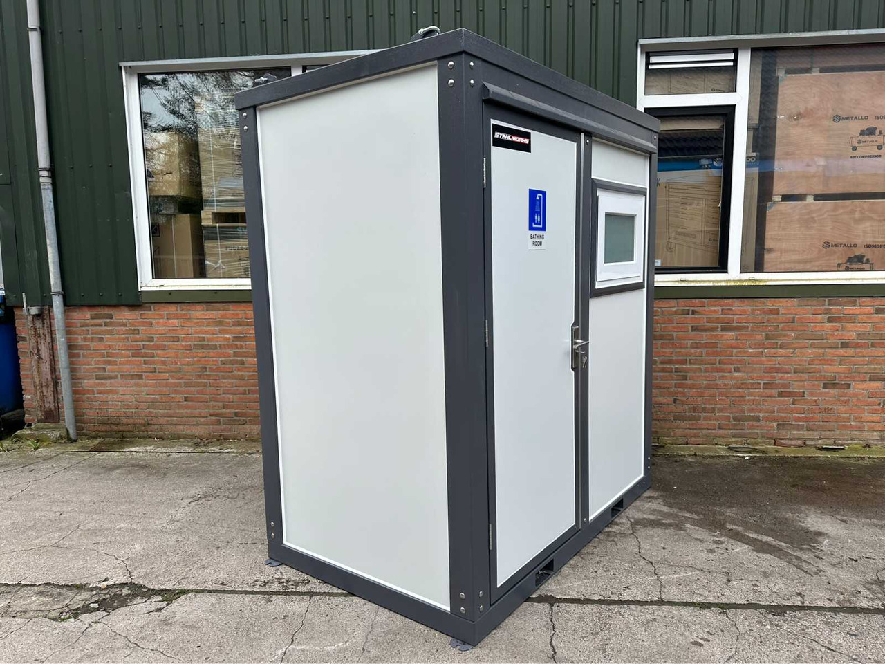 Stahlworks Deluxe - Conteneur comme habitat: photos 3 Stahlworks Deluxe - Conteneur comme habitat: photos 3