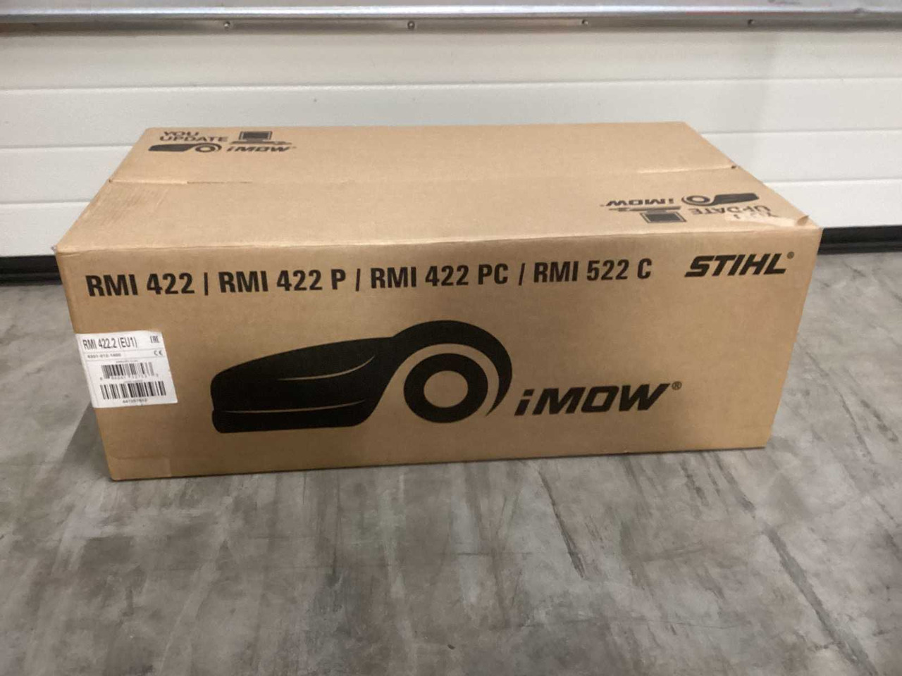 Stihl IMOW RMI 422 Robotic Lawn Mower - Matériel de fenaison: photos 4 Stihl IMOW RMI 422 Robotic Lawn Mower - Matériel de fenaison: photos 4