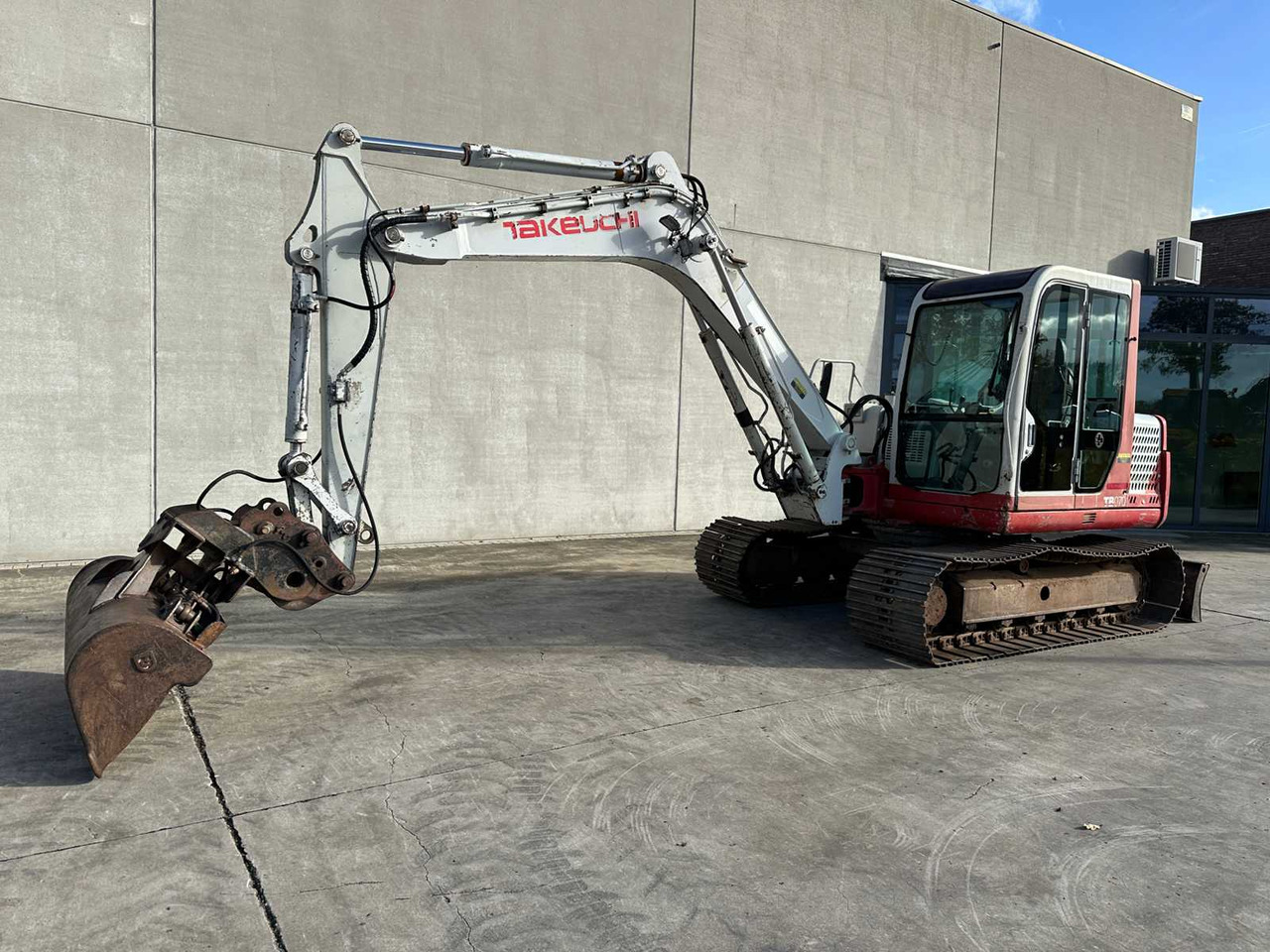 TAKEUCHI - TB175 - MIDI EXCAVATOR - Pelle: photos 1 TAKEUCHI - TB175 - MIDI EXCAVATOR - Pelle: photos 1