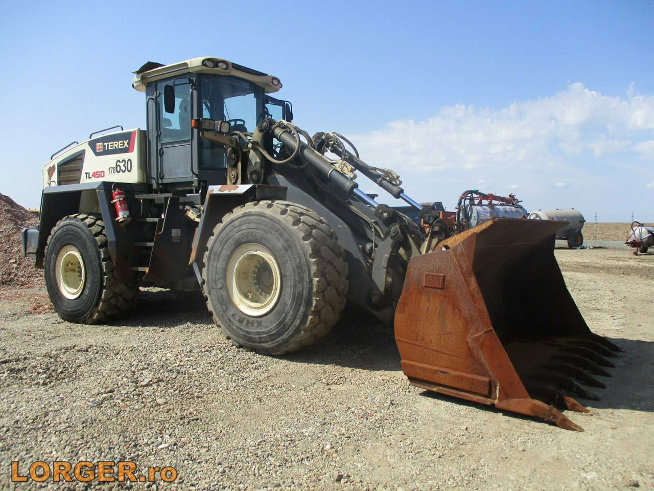 TEREX TL 450 WHEEL LOADER - Chargeuse sur pneus: photos 4 TEREX TL 450 WHEEL LOADER - Chargeuse sur pneus: photos 4
