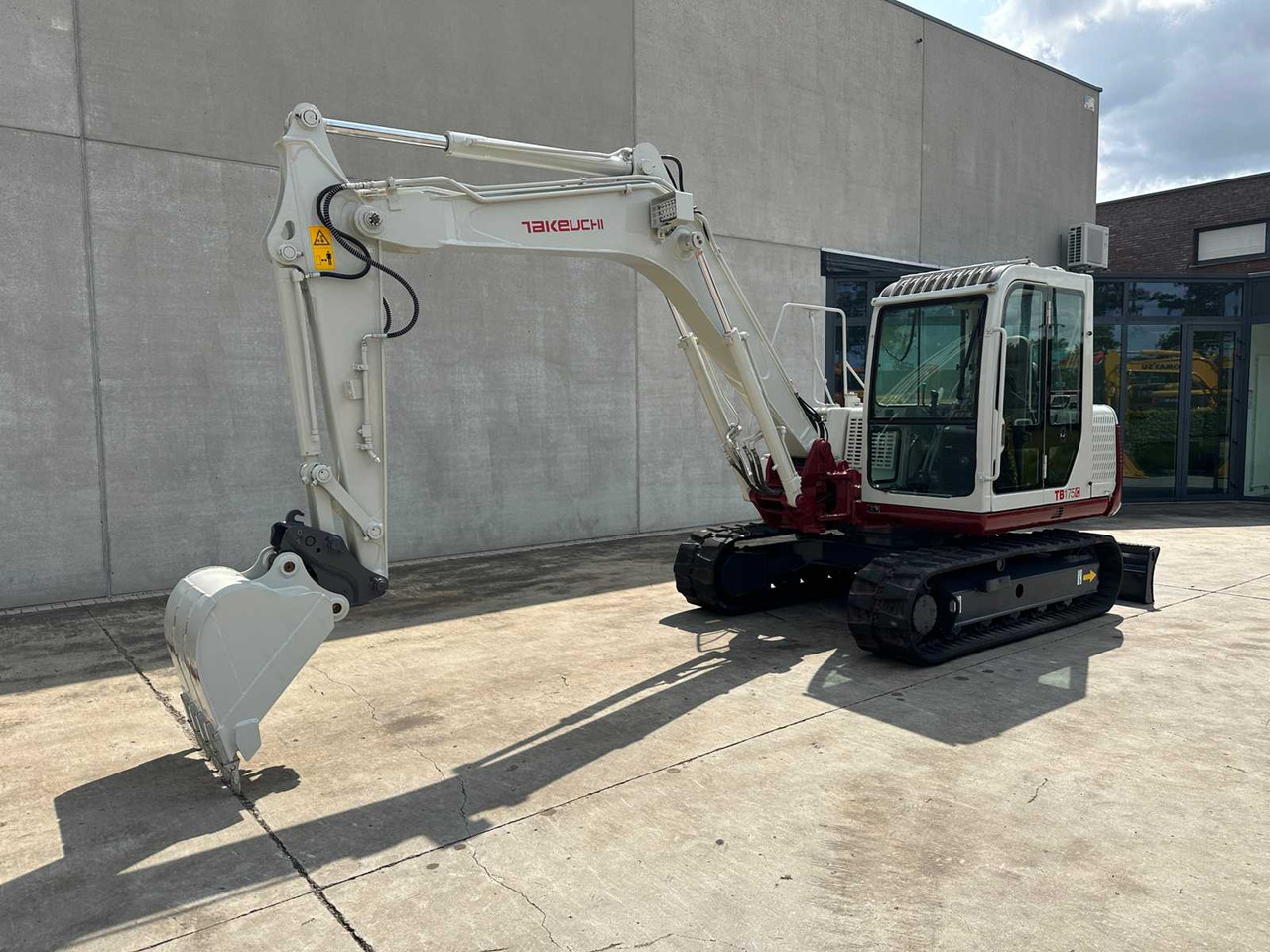 Takeuchi TB175C - Pelle sur chenille: photos 1 Takeuchi TB175C - Pelle sur chenille: photos 1