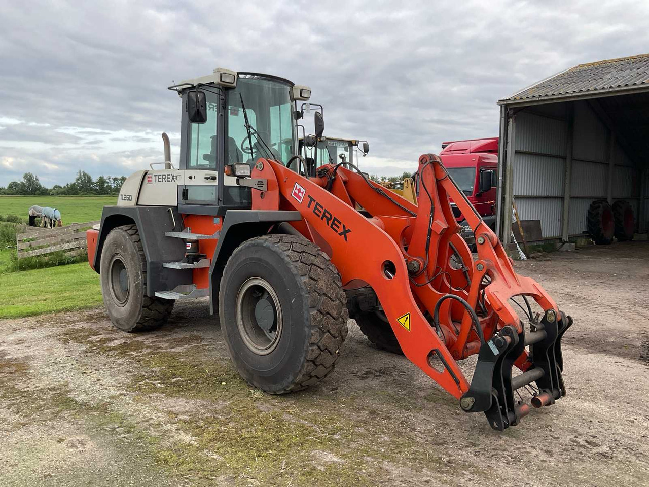 Terex TL260 - Chargeuse sur pneus: photos 3 Terex TL260 - Chargeuse sur pneus: photos 3