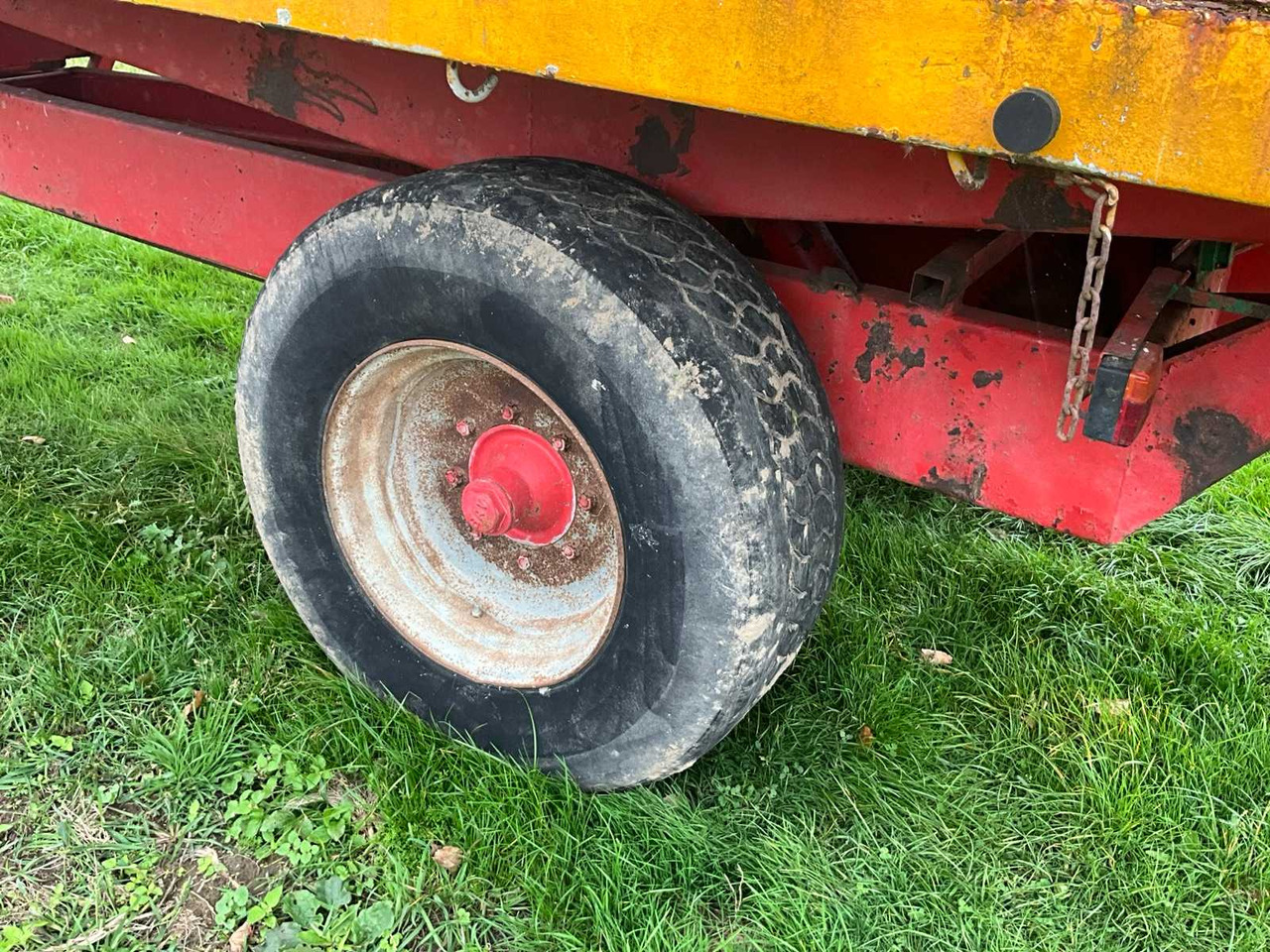 Tipping trailer 9ton - Benne agricole: photos 5 Tipping trailer 9ton - Benne agricole: photos 5