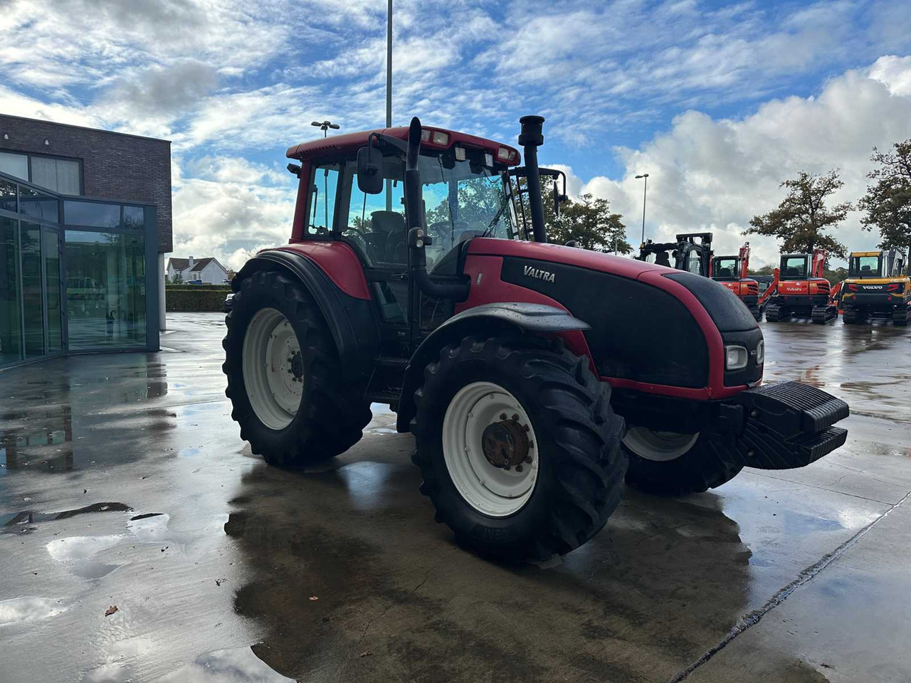 Valtra T150 - Tracteur agricole: photos 3 Valtra T150 - Tracteur agricole: photos 3