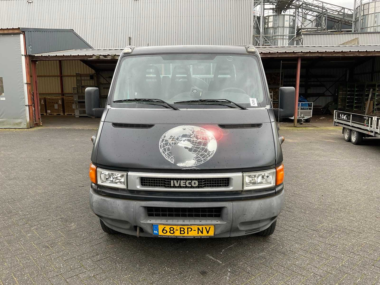 2004 IVECO DAILY BE TRACTOR WITH TRAILER - Véhicule utilitaire: photos 2 2004 IVECO DAILY BE TRACTOR WITH TRAILER - Véhicule utilitaire: photos 2