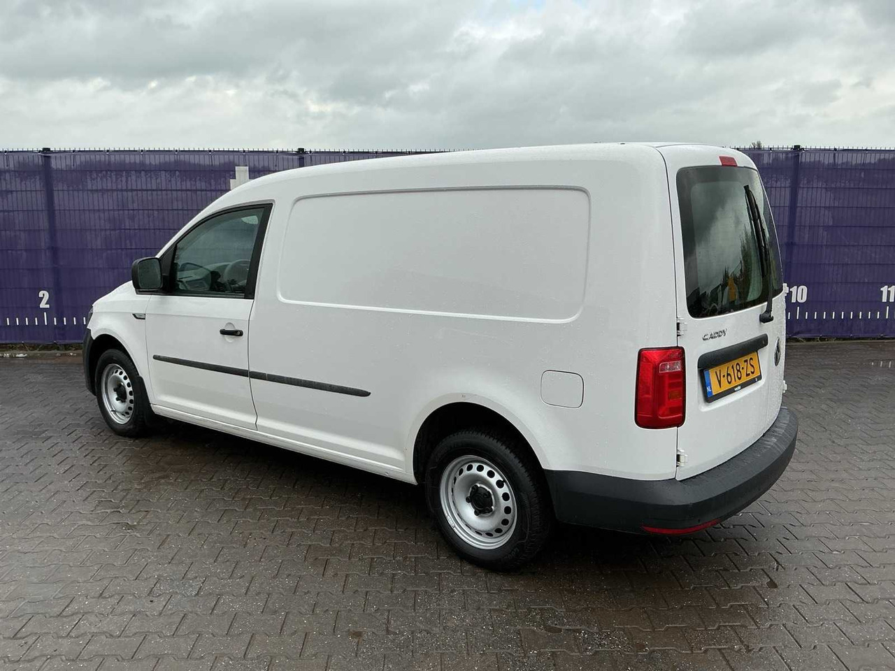 2019 - VOLKSWAGEN - CADDY - 1.4 TGI L2H1 ECOFUEL - CNG/NATURAL GAS/PETROL - COMMERCIAL VEHICLE - Véhicule utilitaire: photos 3 2019 - VOLKSWAGEN - CADDY - 1.4 TGI L2H1 ECOFUEL - CNG/NATURAL GAS/PETROL - COMMERCIAL VEHICLE - Véhicule utilitaire: photos 3