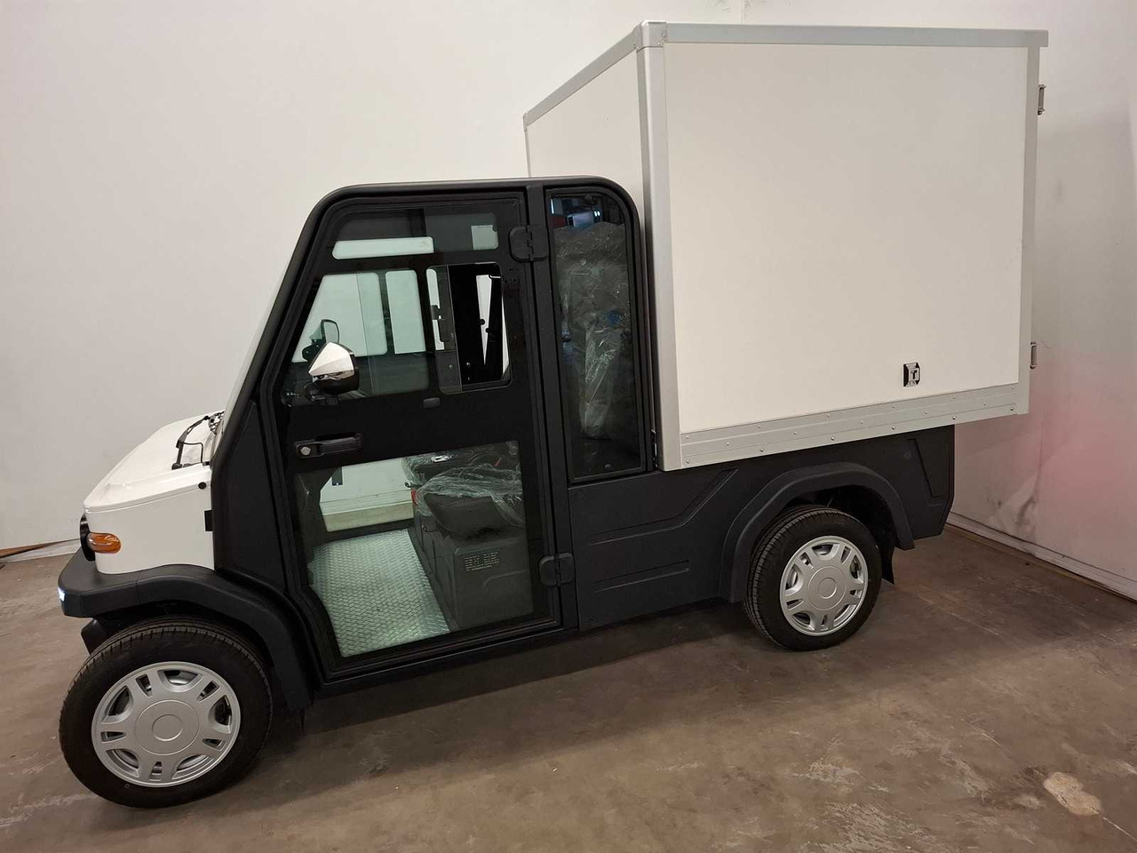 2024 SELVO S2 DCH CARGO COMMERCIAL VEHICLE - Véhicule utilitaire: photos 2 2024 SELVO S2 DCH CARGO COMMERCIAL VEHICLE - Véhicule utilitaire: photos 2