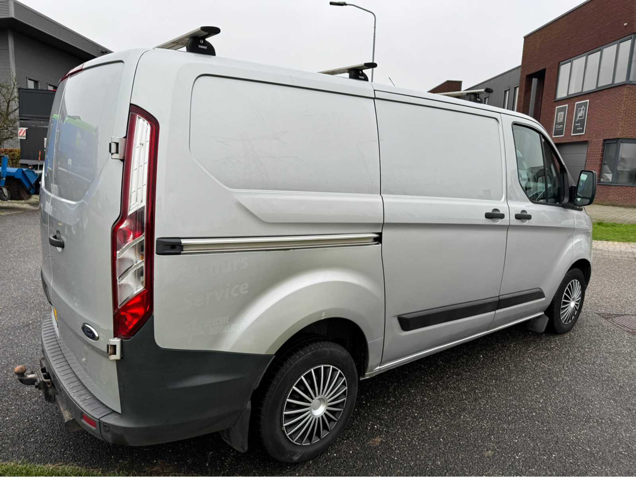 Véhicule utilitaire FORD - TRANSIT CUSTOM - 2.0 TDCI TRENDLINE AUTOMATIC - COMMERCIAL VEHICLE: photos 9 Véhicule utilitaire FORD - TRANSIT CUSTOM - 2.0 TDCI TRENDLINE AUTOMATIC - COMMERCIAL VEHICLE: photos 9