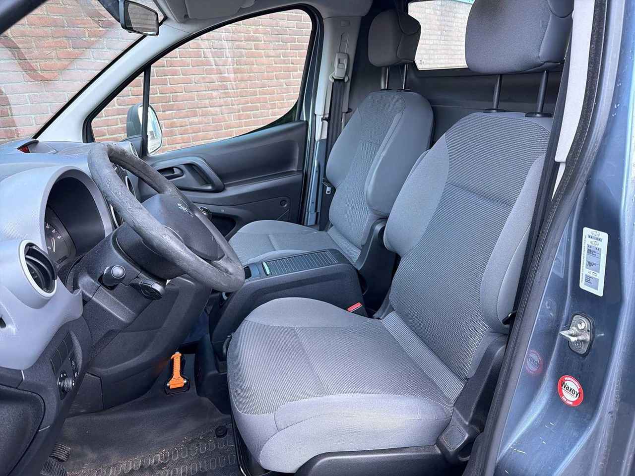 PEUGEOT PARTNER 120 1.6 HDI L1XR PR+ | 9-VRT-64 - Véhicule utilitaire: photos 4 PEUGEOT PARTNER 120 1.6 HDI L1XR PR+ | 9-VRT-64 - Véhicule utilitaire: photos 4