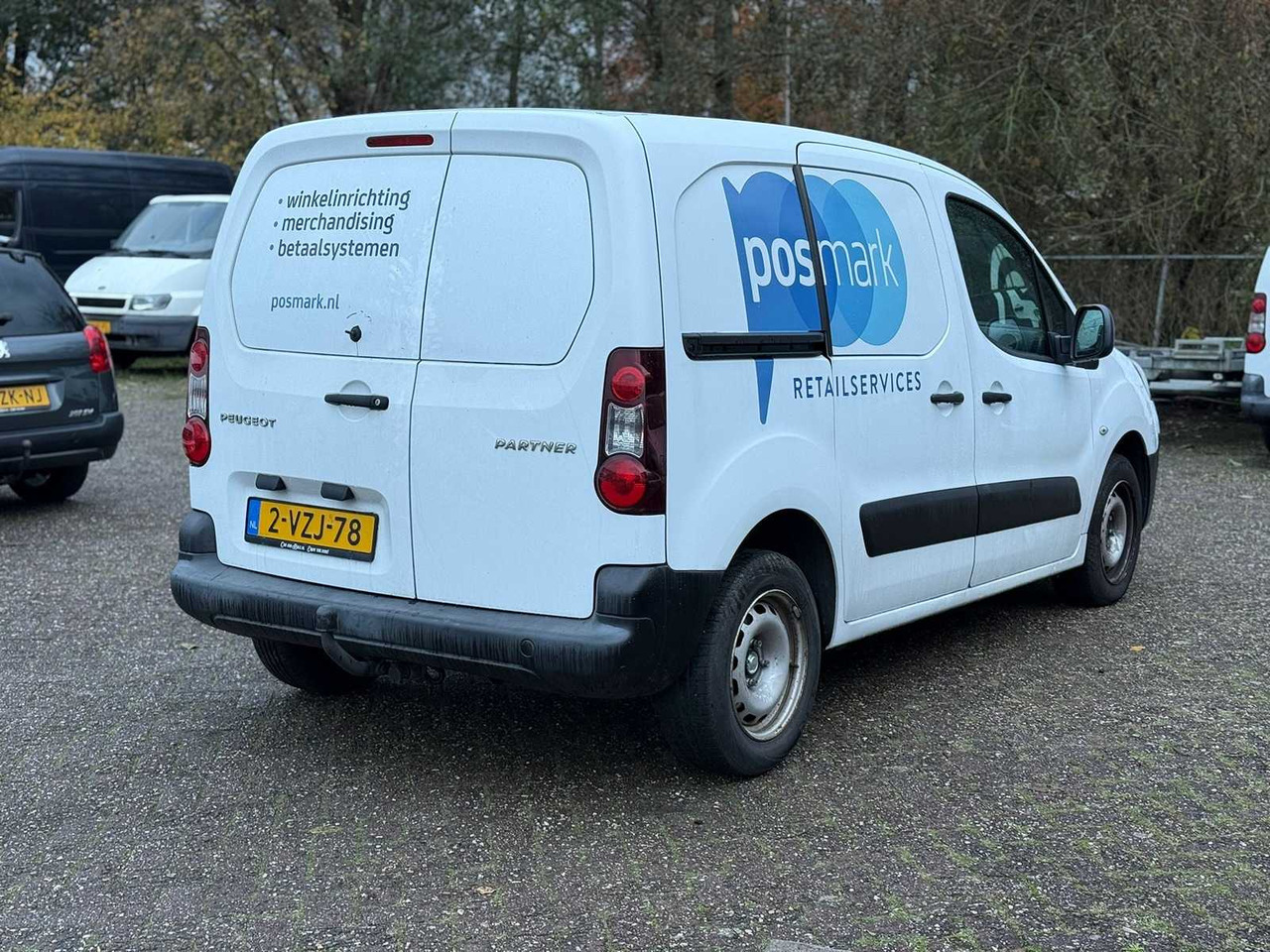 PEUGEOT - PARTNER - 120 1.6 HDI L1XR PR+ - COMMERCIAL VEHICLE - Véhicule utilitaire: photos 4 PEUGEOT - PARTNER - 120 1.6 HDI L1XR PR+ - COMMERCIAL VEHICLE - Véhicule utilitaire: photos 4