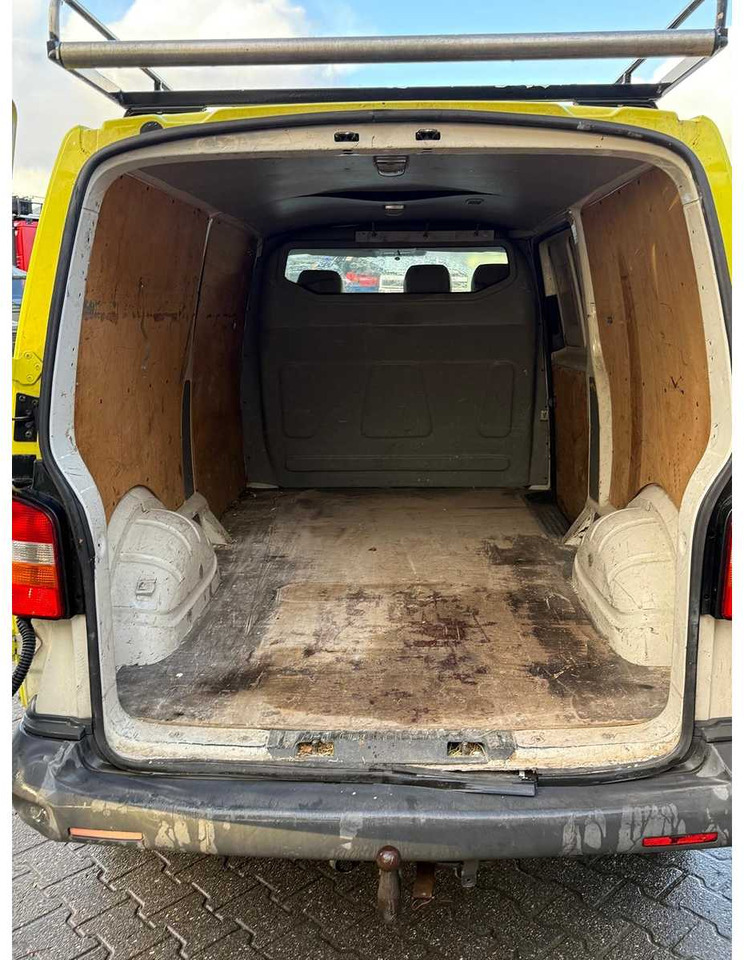 VOLKSWAGEN - T5 - TRANSPORTER - COMMERCIAL VEHICLE - Véhicule utilitaire: photos 4 VOLKSWAGEN - T5 - TRANSPORTER - COMMERCIAL VEHICLE - Véhicule utilitaire: photos 4