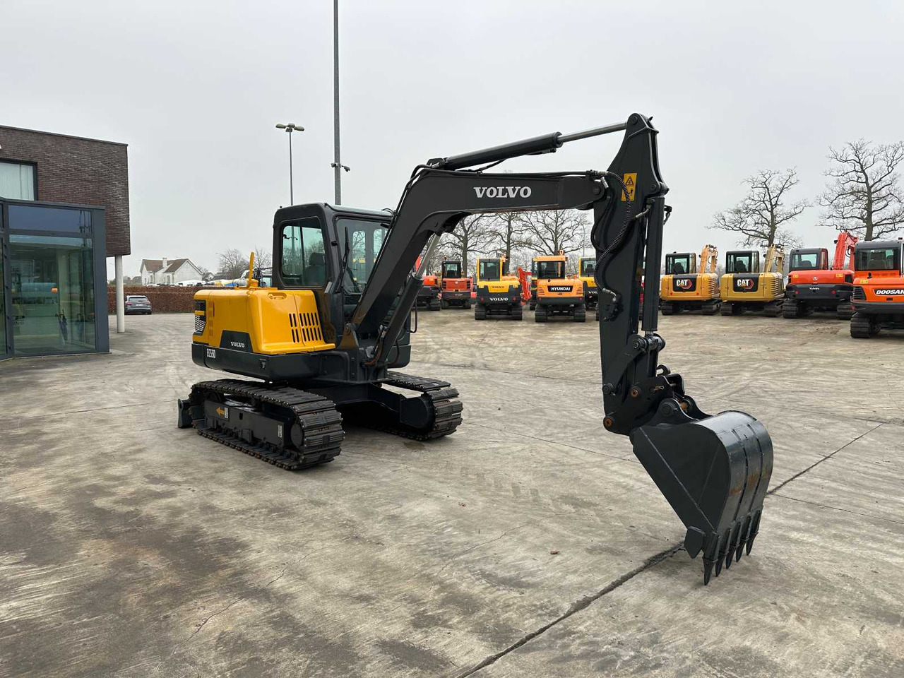 Volvo EC55D - Pelle sur chenille: photos 3 Volvo EC55D - Pelle sur chenille: photos 3