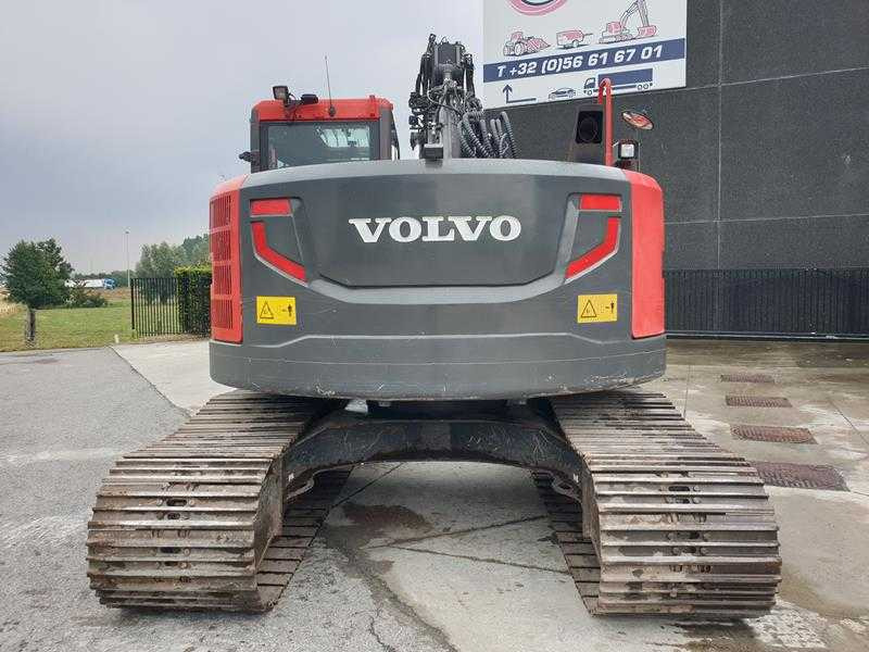 Volvo ECR 235 DL - Pelle sur chenille: photos 5 Volvo ECR 235 DL - Pelle sur chenille: photos 5