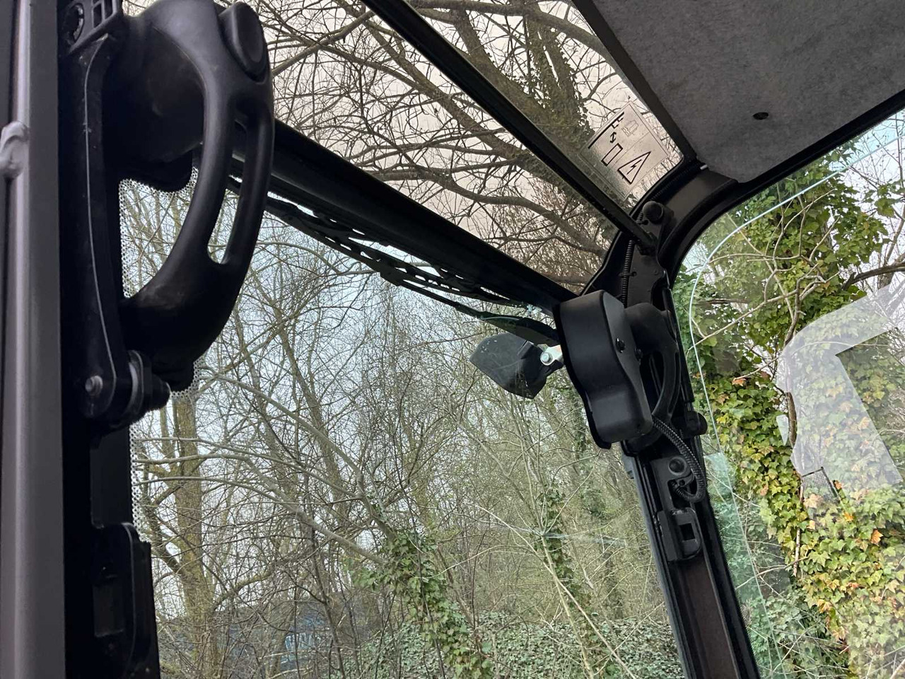 Mini pelle Volvo ECR25D: photos 30