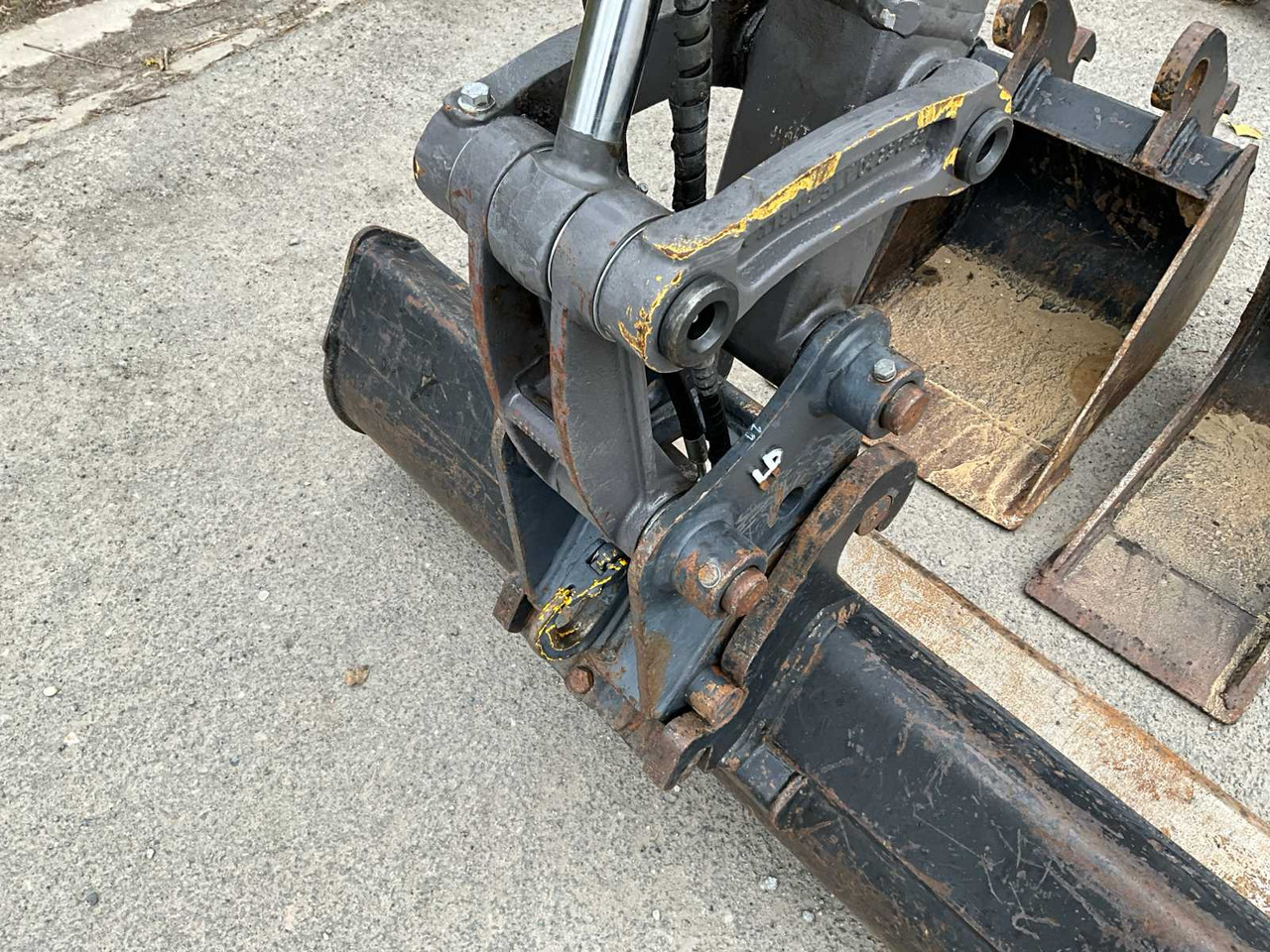 Mini pelle Volvo ECR25D: photos 17
