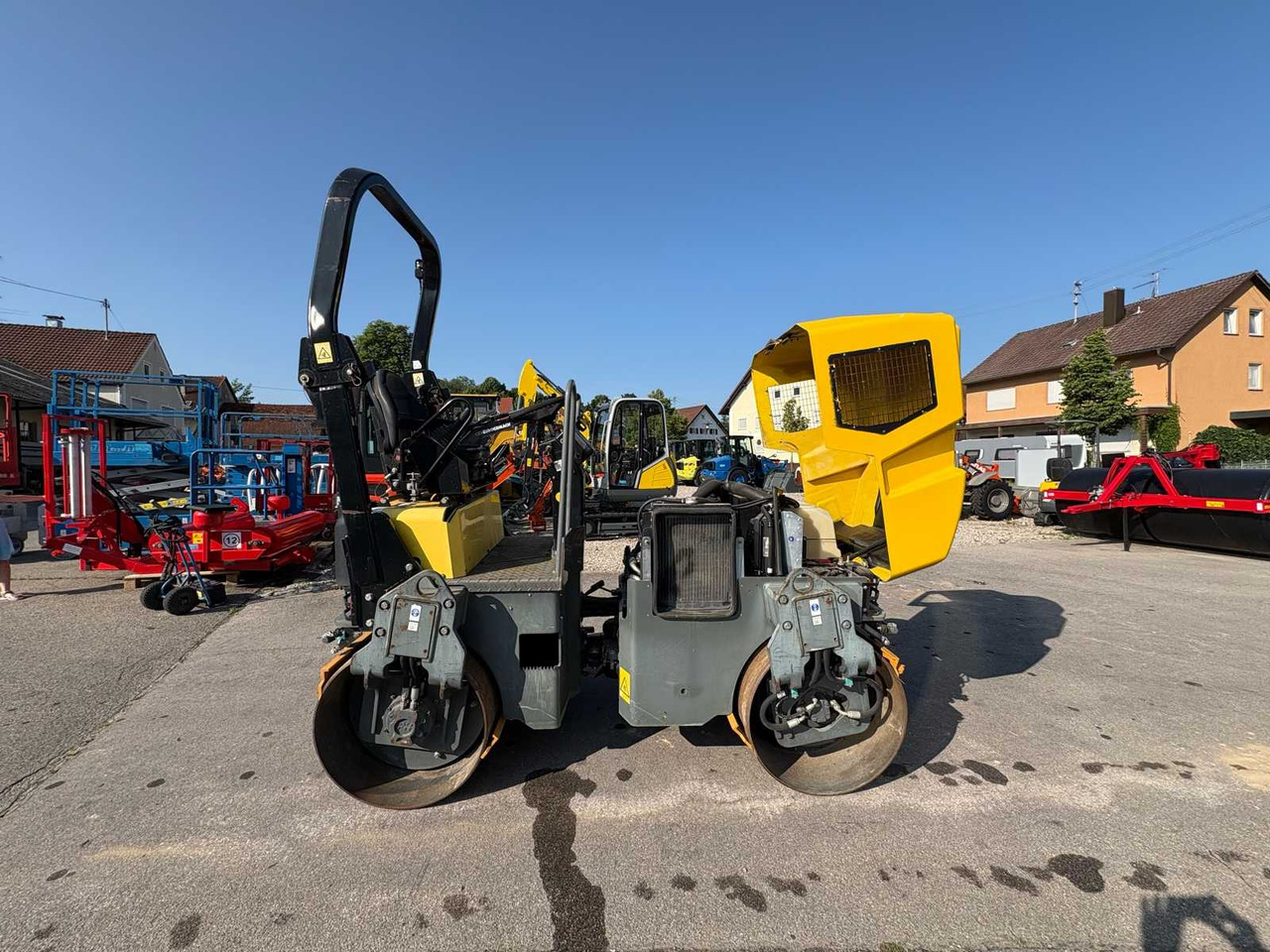 Wacker Neuson Tandemwalze RD 27-120 - Rouleau compresseur: photos 4 Wacker Neuson Tandemwalze RD 27-120 - Rouleau compresseur: photos 4