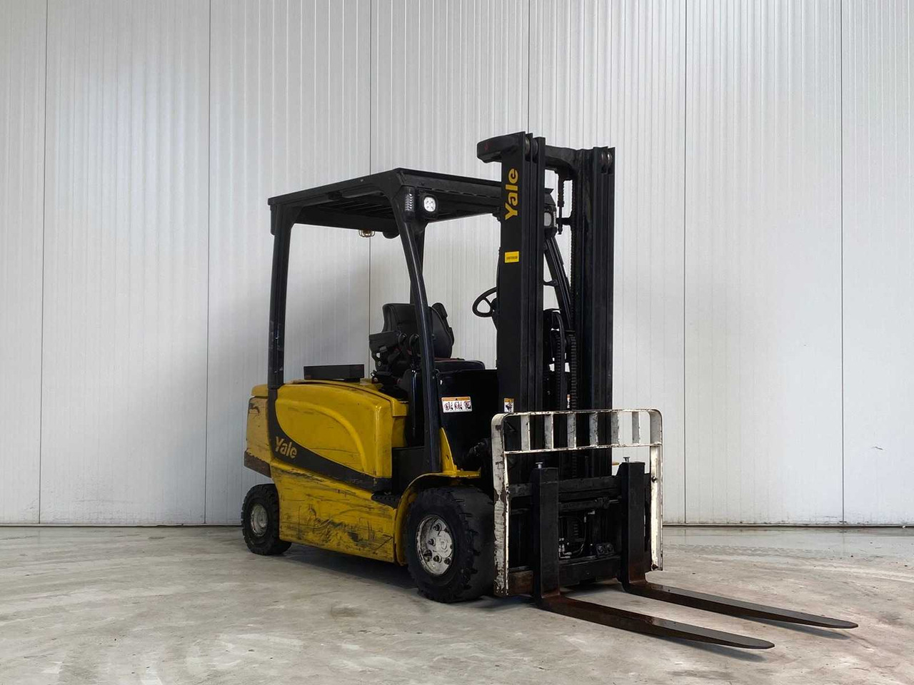 YALE - 2013 - ERP 35 VL - FORKLIFT TRIPLEX - FREELIFT - SIDESHIFT - Chariot élévateur: photos 2 YALE - 2013 - ERP 35 VL - FORKLIFT TRIPLEX - FREELIFT - SIDESHIFT - Chariot élévateur: photos 2