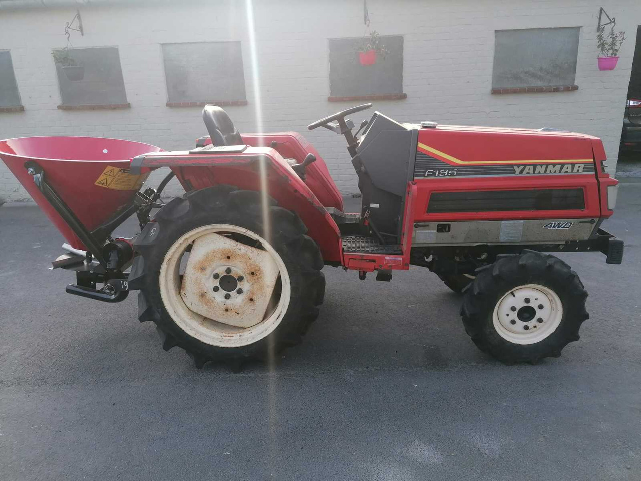 Yanmar F195D - Micro tracteur: photos 3 Yanmar F195D - Micro tracteur: photos 3