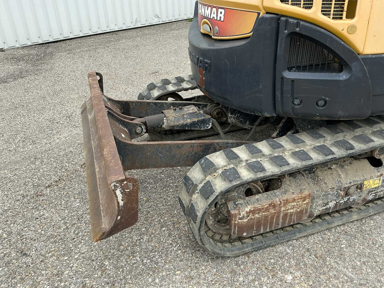 Yanmar VIO25-4 - Pelle sur chenille: photos 5 Yanmar VIO25-4 - Pelle sur chenille: photos 5