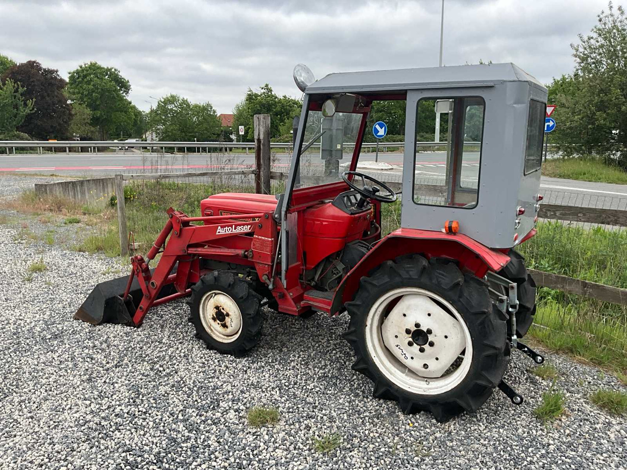 Yanmar YM1610D - Micro tracteur: photos 3 Yanmar YM1610D - Micro tracteur: photos 3