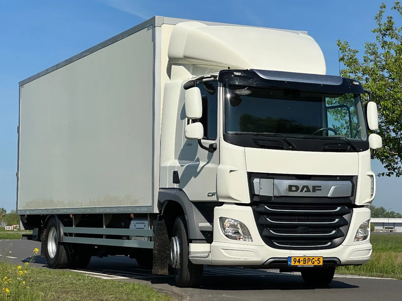 DAF CF 260 CF260.19 - Camion fourgon: photos 2 DAF CF 260 CF260.19 - Camion fourgon: photos 2