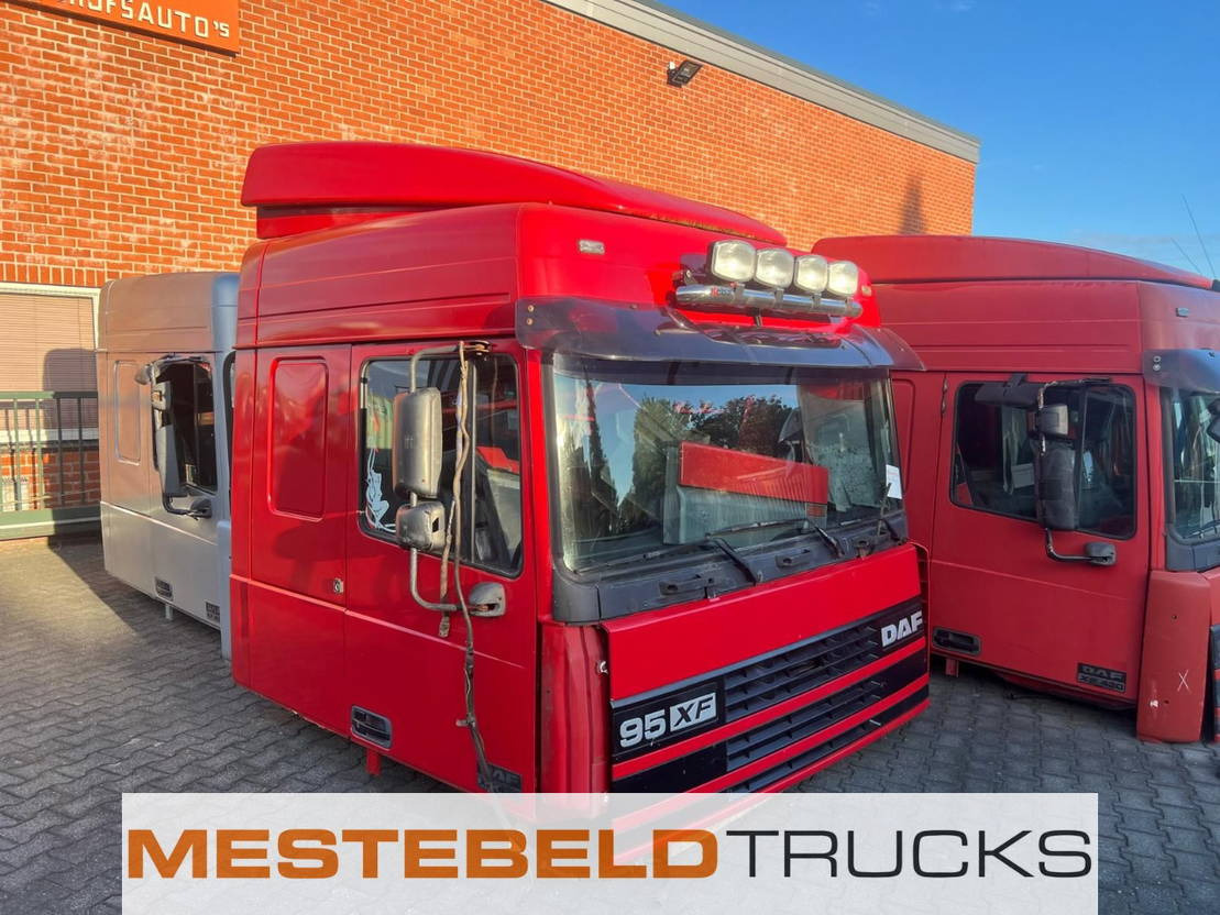 DAF Cabine Spacecab Euro 2 - Cabine pour Camion: photos 2 DAF Cabine Spacecab Euro 2 - Cabine pour Camion: photos 2