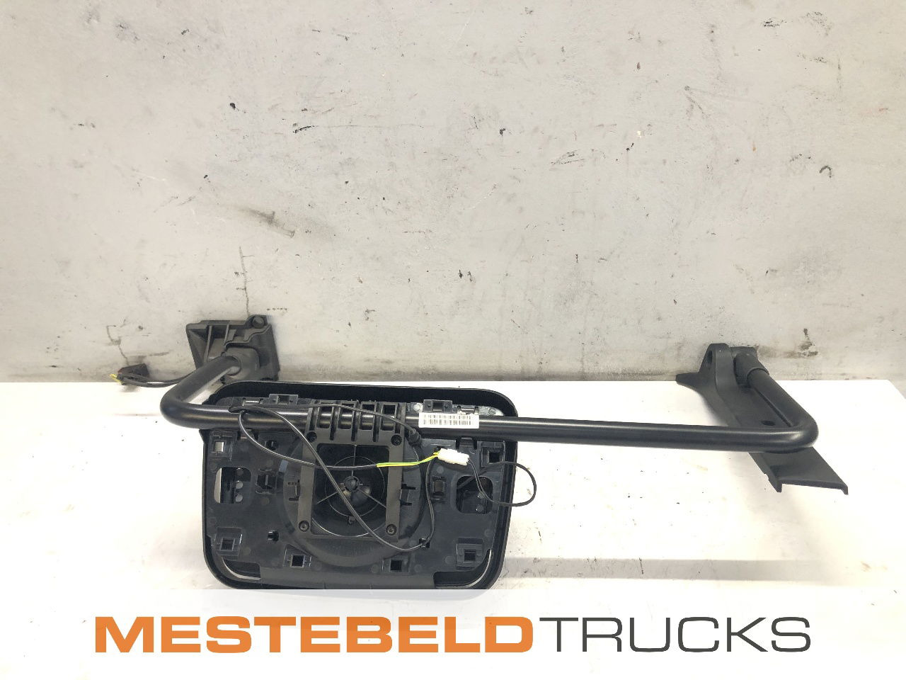 DAF Spiegel met steun links - Cabine et intérieur pour Camion: photos 2 DAF Spiegel met steun links - Cabine et intérieur pour Camion: photos 2