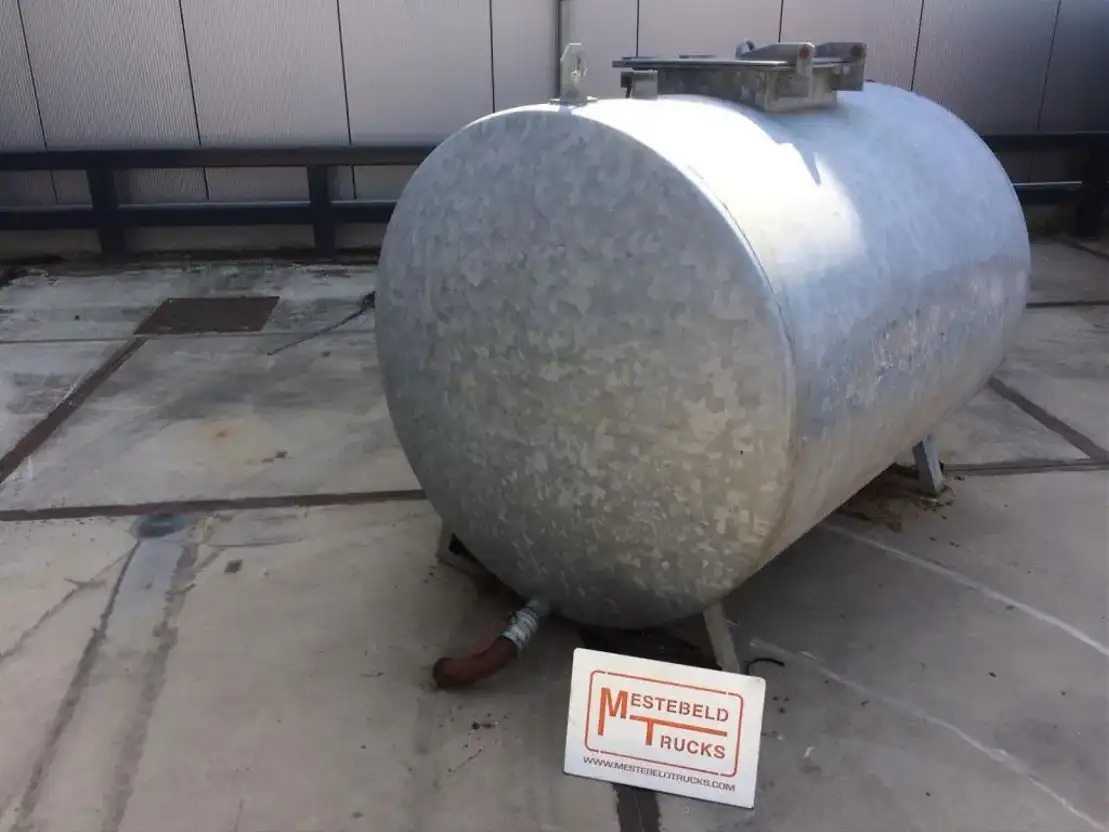 Diversen Watertank 9025 liter - Cuve de stockage: photos 4 Diversen Watertank 9025 liter - Cuve de stockage: photos 4