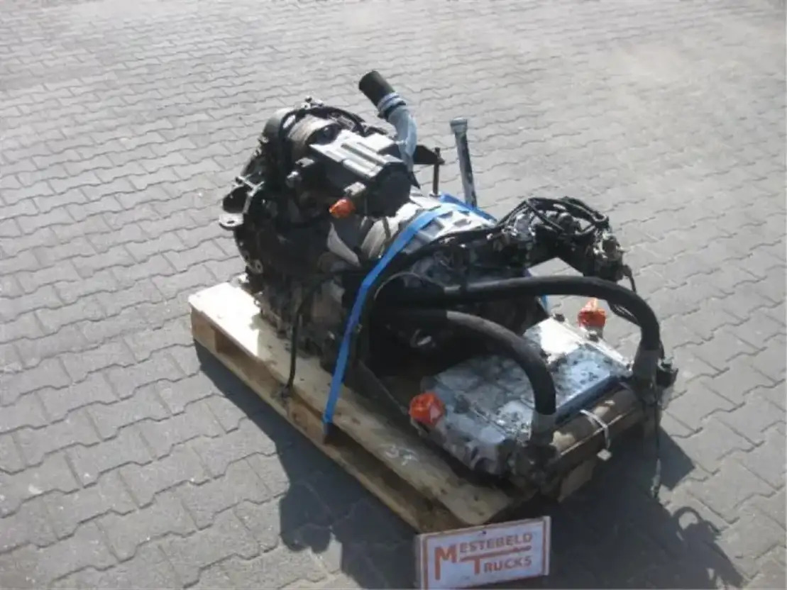 MAN 6 HP 600 - Boîte de vitesse et pièces pour Camion: photos 1 MAN 6 HP 600 - Boîte de vitesse et pièces pour Camion: photos 1