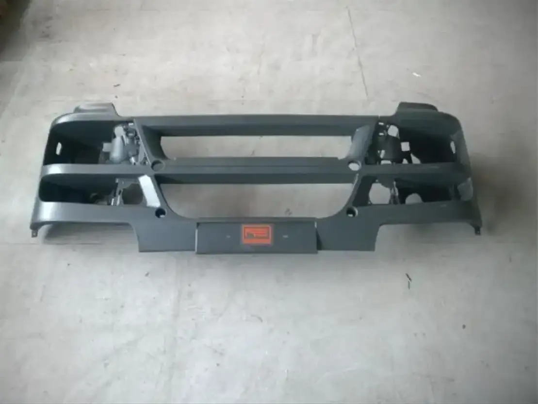 MAN Bumper TGS - Frame/ Châssis pour Camion: photos 1 MAN Bumper TGS - Frame/ Châssis pour Camion: photos 1