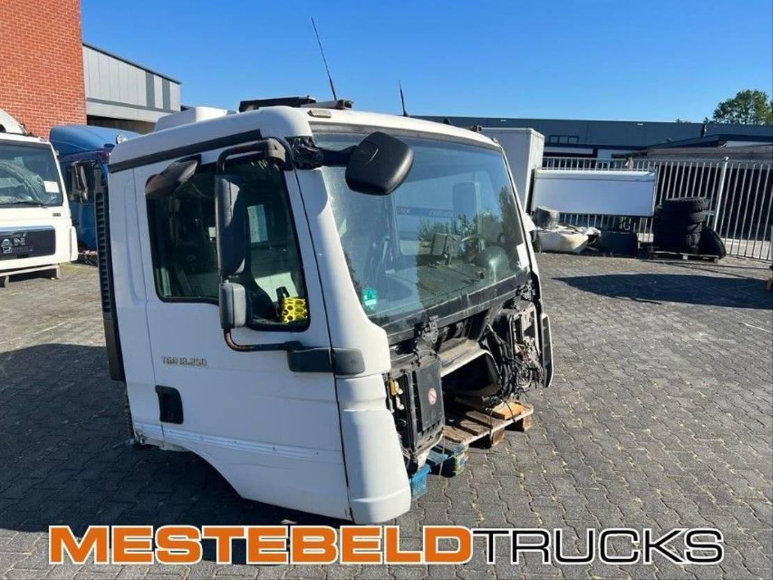 MAN Cabine - Cabine pour Camion: photos 3 MAN Cabine - Cabine pour Camion: photos 3