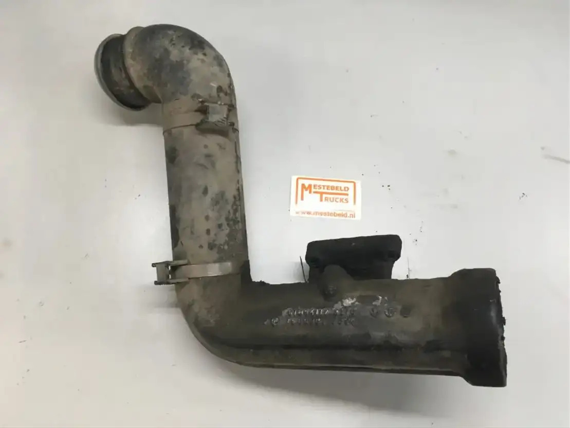 MAN L uchtinlaatpijp - Moteur et pièces pour Camion: photos 1 MAN L uchtinlaatpijp - Moteur et pièces pour Camion: photos 1