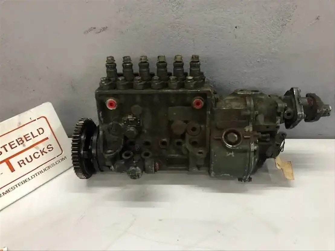 Mercedes-Benz Brandstofpomp OM441LA mechanisch - Système de carburant pour Camion: photos 1 Mercedes-Benz Brandstofpomp OM441LA mechanisch - Système de carburant pour Camion: photos 1
