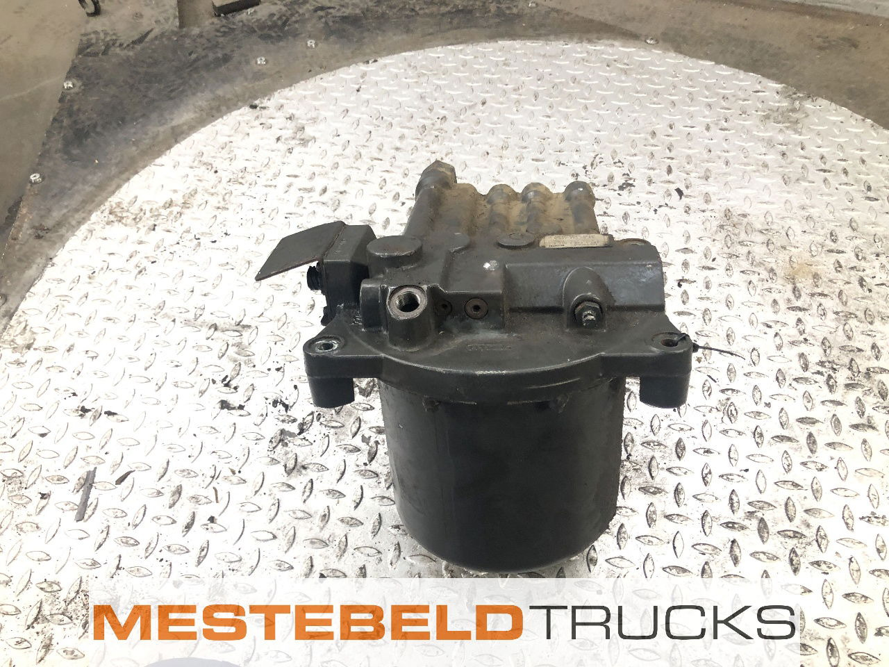 Mercedes-Benz Econic 2628 EHS Ventiel - Commande de gouvernail pour Camion: photos 2 Mercedes-Benz Econic 2628 EHS Ventiel - Commande de gouvernail pour Camion: photos 2