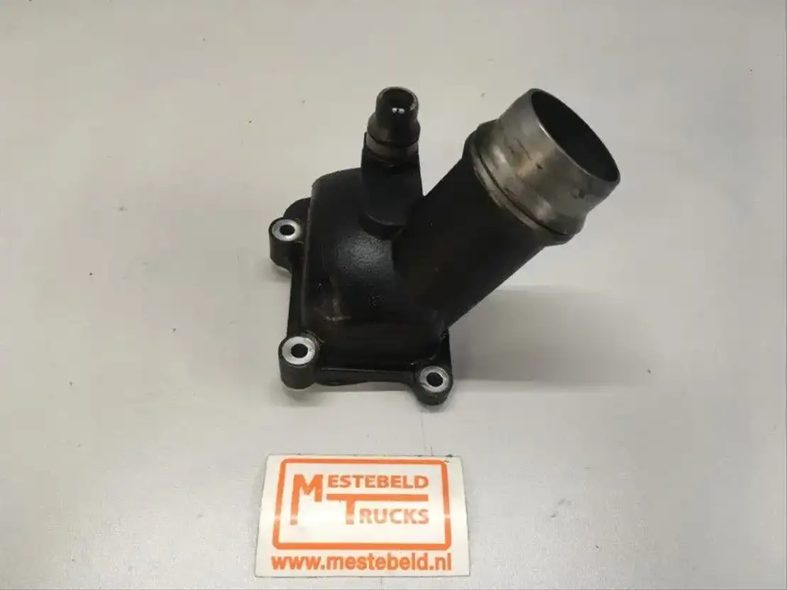 Mercedes-Benz Koelwaterbuis MB - Moteur et pièces pour Camion: photos 1 Mercedes-Benz Koelwaterbuis MB - Moteur et pièces pour Camion: photos 1