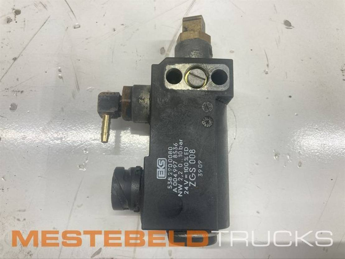 Mercedes-Benz Magneetklep differentieelsper EKS - Valve de frein pour Camion: photos 1 Mercedes-Benz Magneetklep differentieelsper EKS - Valve de frein pour Camion: photos 1