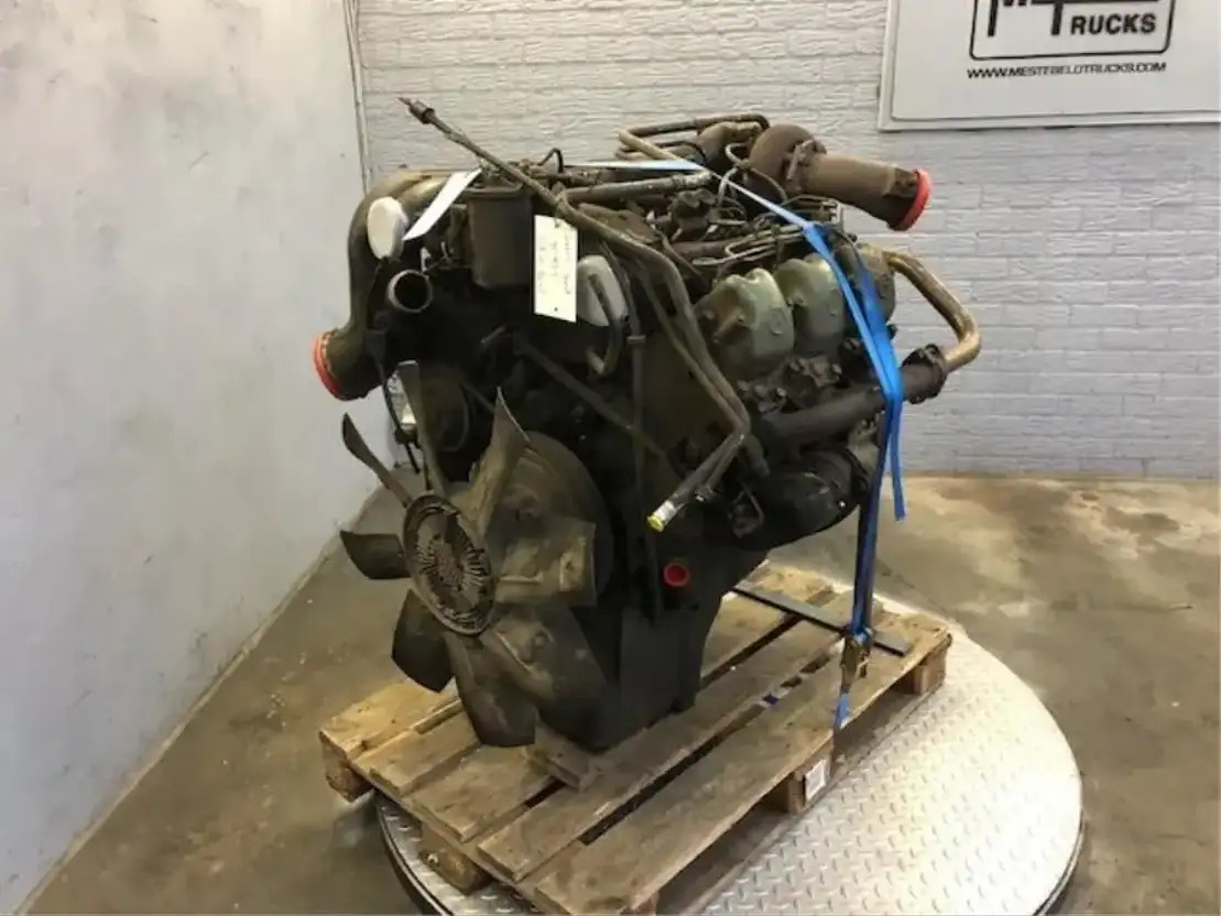 Mercedes-Benz Motor OM 421 LA - Moteur pour Camion: photos 2 Mercedes-Benz Motor OM 421 LA - Moteur pour Camion: photos 2