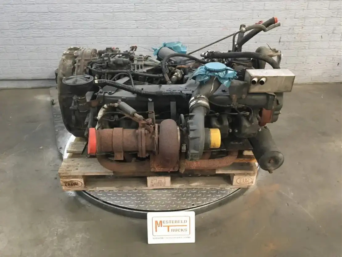 Mercedes-Benz Motor OM447HLA III/4 - Moteur pour Camion: photos 1 Mercedes-Benz Motor OM447HLA III/4 - Moteur pour Camion: photos 1