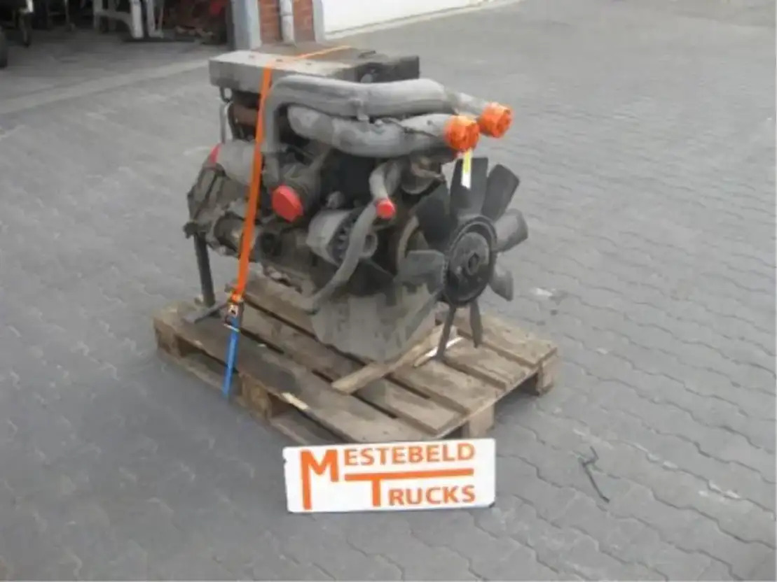 Mercedes-Benz OM 904 LA - Moteur pour Camion: photos 1 Mercedes-Benz OM 904 LA - Moteur pour Camion: photos 1