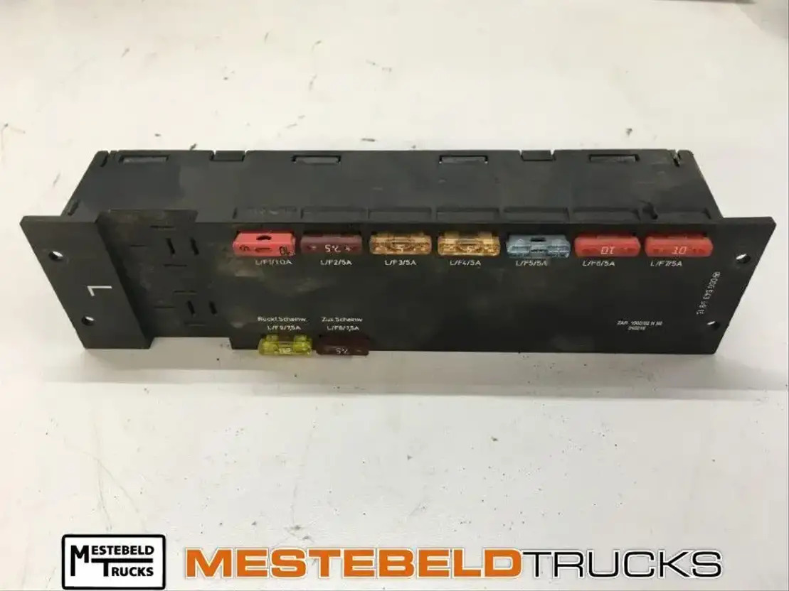 Mercedes-Benz Verlichtingsmodule  - Système électrique pour Camion: photos 1 Mercedes-Benz Verlichtingsmodule  - Système électrique pour Camion: photos 1