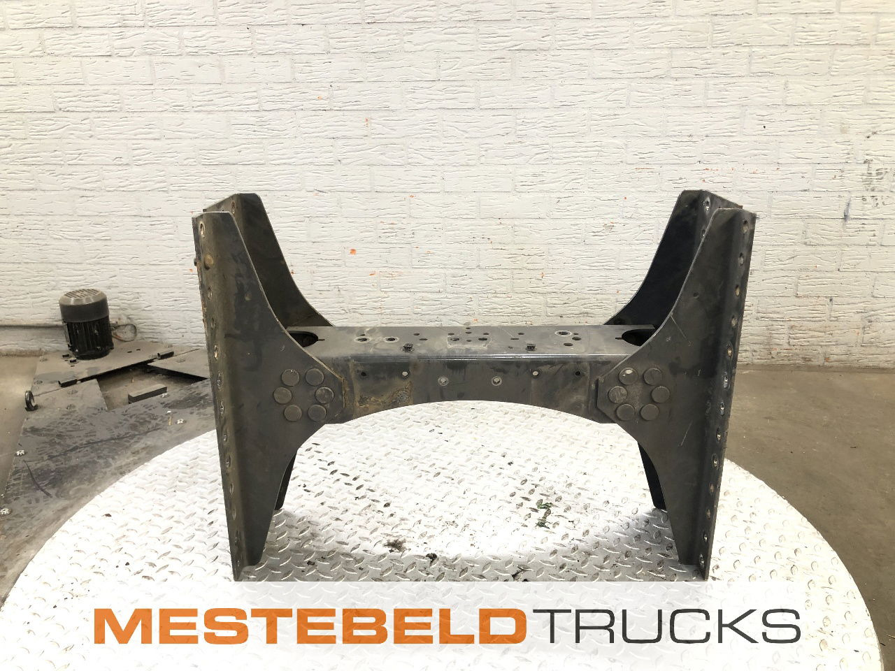 Volvo Dwarsligger FH - Frame/ Châssis pour Camion: photos 1 Volvo Dwarsligger FH - Frame/ Châssis pour Camion: photos 1