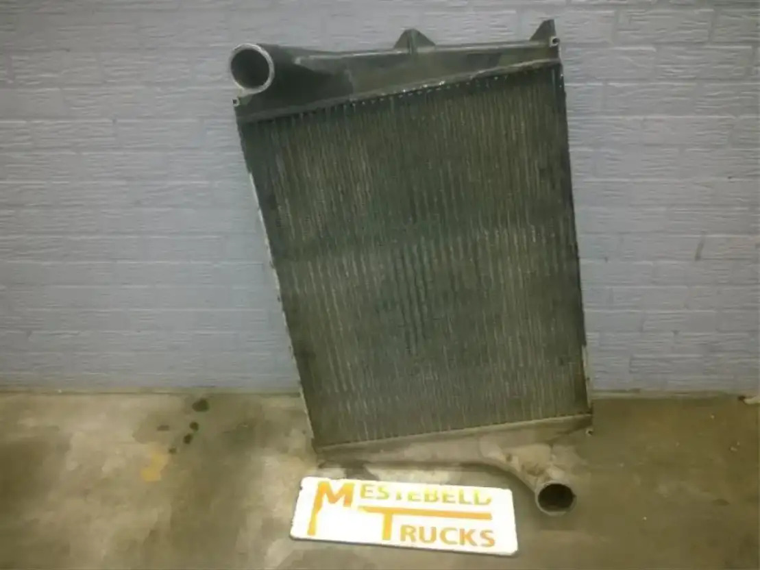 Volvo Intercooler FM7 - Système de refroidissement pour Camion: photos 1 Volvo Intercooler FM7 - Système de refroidissement pour Camion: photos 1