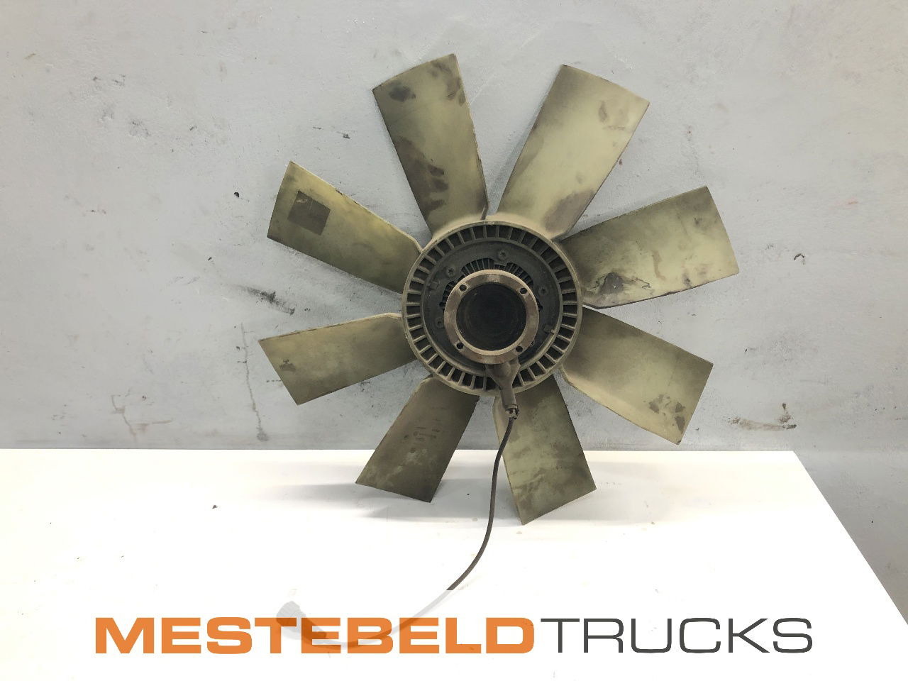 Volvo Vin + visco koppeling FM 9.340  - Système de refroidissement pour Camion: photos 1 Volvo Vin + visco koppeling FM 9.340  - Système de refroidissement pour Camion: photos 1